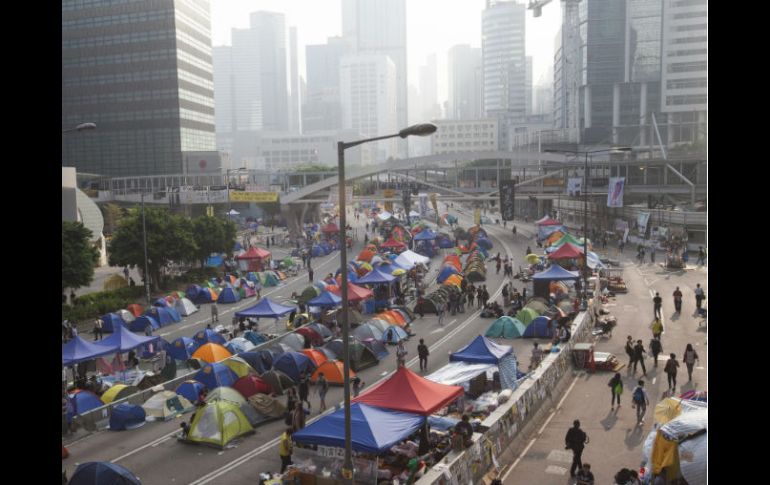 El movimiento Occupy Central bloquea las principales vías de la ciudad desde el 27 de septiembre. EFE / A. Hofford