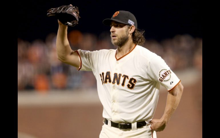 Bumgarner y los Gigantes abrirán la Serie Mundial el martes por la noche, en Kansas City. AFP / C. Petersen