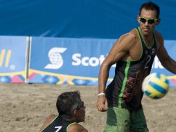 Los mexicanos Juan Virgen y Aldo Miramontes esperan colarse al medallero en Veracruz 2014. EFE / ARCHIVO