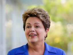 La presidenta Dilma Rousseff, candidata a reelección presidencial, contenderá el próximo 26 de octubre con Aécio Neves. EFE / I. Guerra