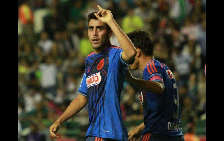 Néstor Vidrio hizo el gol del Guadalajara, en una bella jugada en colaboración con Omar Bravo. MEXSPORT / A. García