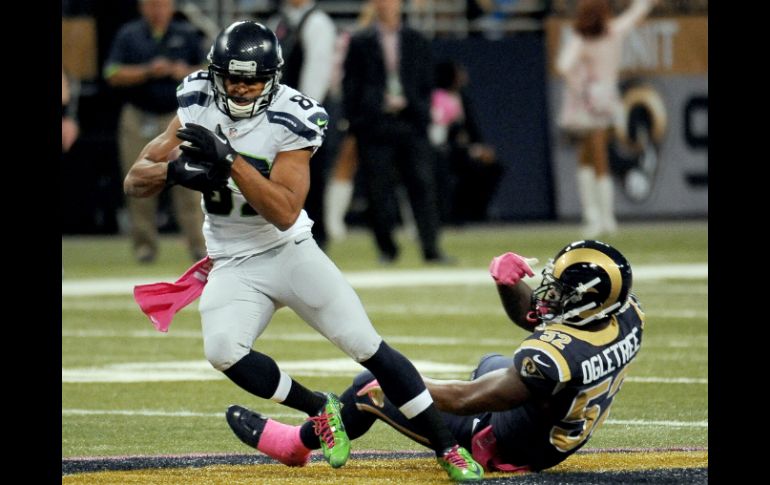 Una recepción de nueve yardas de Doug Baldwin reduce la desventaja a dos puntos con 3:18 minutos por jugarse. AP / L. Patterson