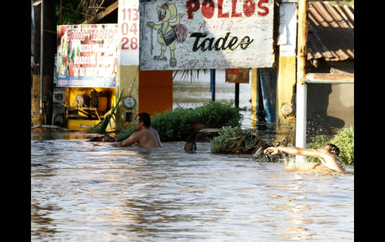 Alertan a comunidades cercanas al mar o afluentes para enfrentar probables inundaciones. NTX / ARCHIVO