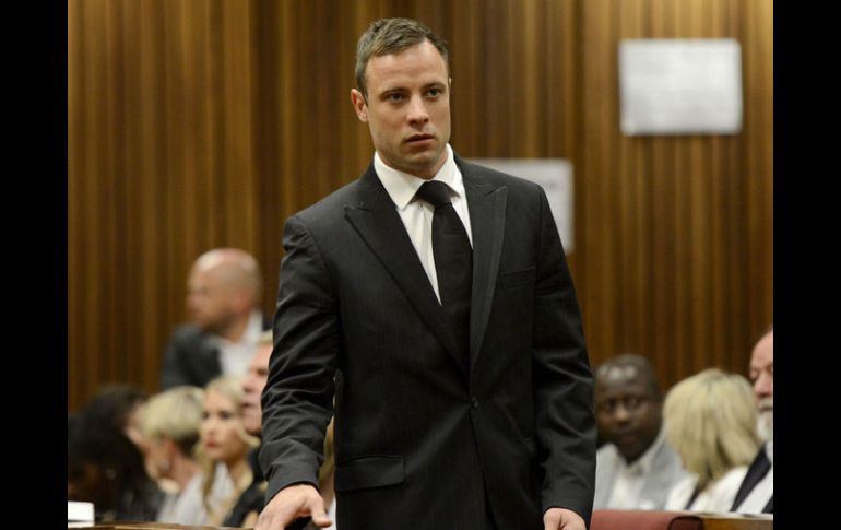 Óscar Pistorius es acusado del asesinato de su novia Reeva Steenkamp. AP / H. Verwey