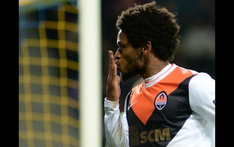 Adriano marcó cinco goles en el partido entre ucranianos y bielorrusos. AFP / M. Malinovsky