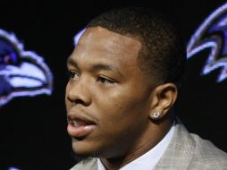 Rice también fue suspendido de forma indefinida de la NFL. AP / P. Semansky