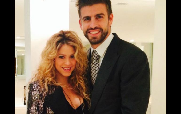 Shakira luce junto a Piqué su embarazo en redes sociales. FACEBOOK / Shakira