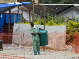 La menor se contagió en Guinea, uno de los países más afectados, cuando viajaba con su abuela. AP / ARCHIVO