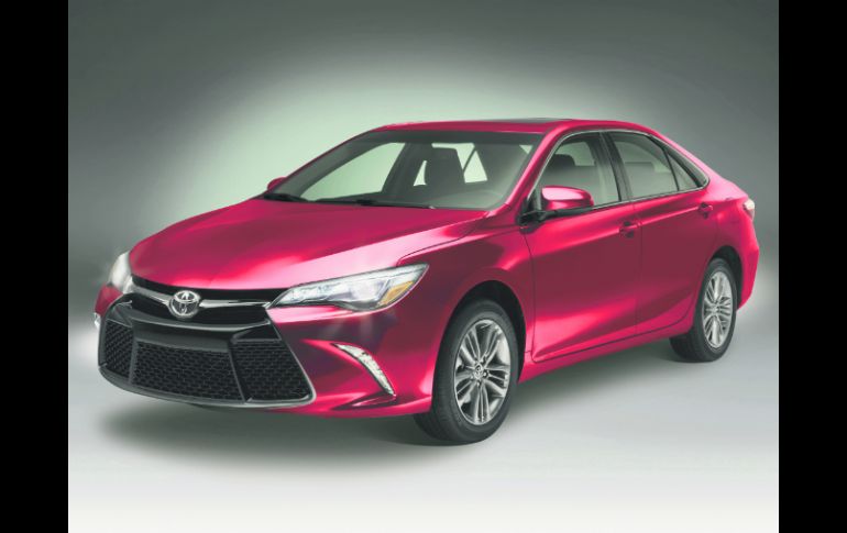 Además de las versiones ya conocidas, el Camry cuenta con una nueva versión deportiva. ESPECIAL / CORTESÍA TOYOTA