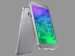 El Alpha es el primer teléfono Galaxy con un exterior de metal. ESPECIAL / samsung.com