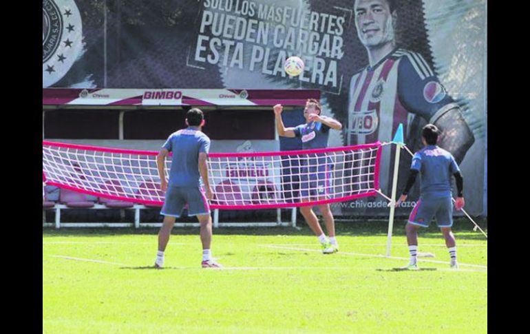 Jugadores del conjunto Rojiblanco en las instalaciones de Verde Valle. ESPECIAL / Chivas de Guadalajara