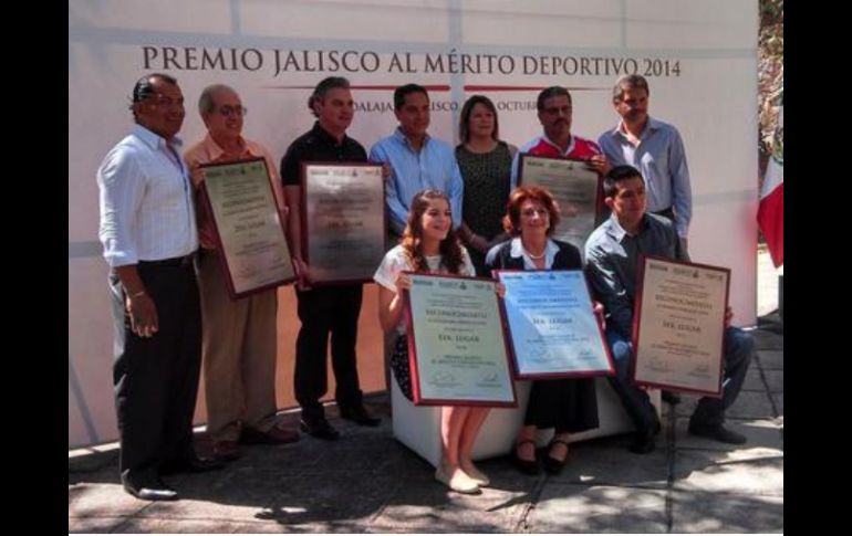 En un evento sencillo en el Polideportivo Revolución, autoridades del deporte del estado entregan el Premio al Mérito Deportivo. EL INFORMADOR / J. Robles