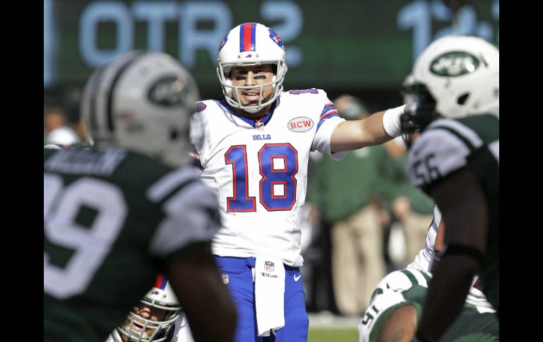 Kyle Orton lanzó cuatro pases de touchdown durante el juego. EFE / P. Foley