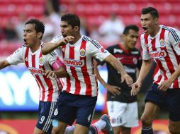 Omar Bravo se destapó en el partido con dos anotaciones. MEXSPORT / A. Macías