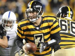 Ben Roethlisberger se convirtió en el primer jugador de Pittsburgh en superar dos veces las 500 yardas. AP / D. Wright