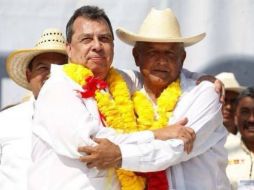 López Obrador también se deslindó de Ángel Aguirre, gobernador con licencia de Guerrero. TWITTER / @hernanuga76