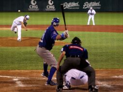 La ofensiva de Yaquis no pudo ser doblegada por el trabajo del pitcher Juan Salvador Delgadillo. EL INFORMADOR / A. Hinojosa