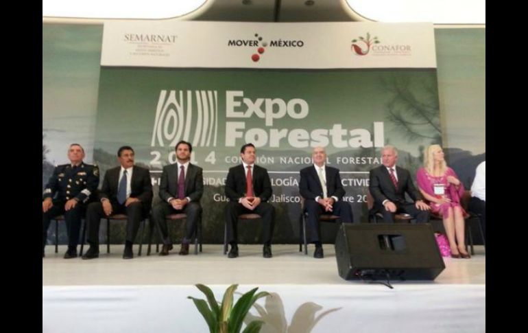 El gobernador de Jalisco, Aristóteles Sandoval asistió a la Expo Forestal. TWITTER / @AristotelesSD