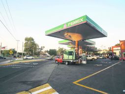 Cercanía. A 200 metros de la gasolinera ubicada en el cruce de Alcalde y Circunvalación se acaba de abrir otra estación de servicio. EL INFORMADOR / A. García