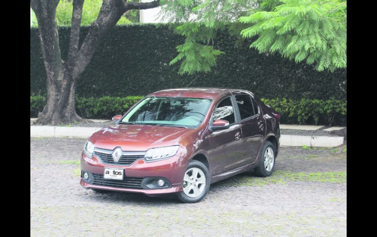 Tanto por el equipamiento en interiores como el diseño y espacio, este coche se consolida como uno de los mejores en el segmento. EL INFORMADOR / M. Castillo