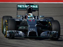 El inglés Lewis Hamilton vuelve a ser el más rápido, por delante de su compañero de equipo, Nico Rosberg. AFP / M. Ralston