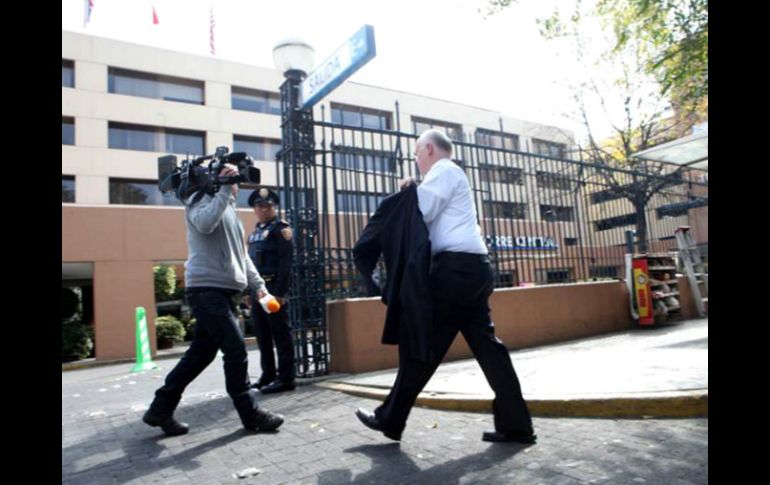 José Narro Robles acude al Hospital ABC, donde se encuentra internado Miguel Ángel Mancera. SUN / A. Hernández