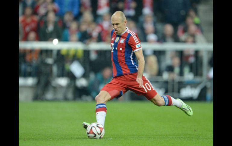 Un penal cobrado por Arjen Robben al final del partido da la victoria al Bayern Munich. EFE / A. Gebert