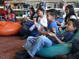 Niños disfrutan de las actividades que ofrece la Biblióteca Pública. EL INFORMADOR / F. Rodríguez