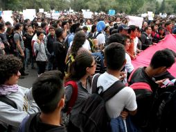 Los estudiantes de la Asamblea realizan una reunión para dar respuesta a las autoridades. NTX / ARCHIVO