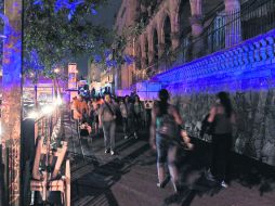 NOCHE TRANQUILA. Anoche había menos ambulantes en las calles aledañas a San Juan de Dios. EL INFORMADOR / M. Vargas