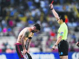 Otra del Chino. En la Jornada 9, Millar se quitó la camisa para celebrar el gol del triunfo, pero ya estaba amonestado. MEXSPORT / A. Macías