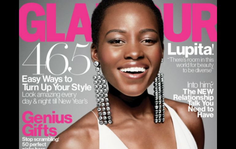 Lupita Nyong'o aparece en la portada de la edición decembrina de 'Glamour', titulada 'La Mujer del Año'. ESPECIAL / glamour.com