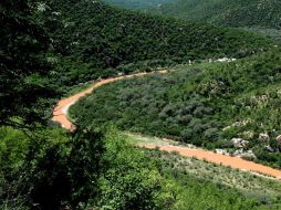 En agosto, los ríos Bacanuchi y Sonora fue contaminados con 40 mil litros de sulfato de cobre acidulado. AP / ARCHIVO