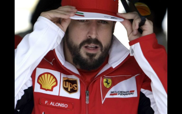 Fernando Alonso llegó a la pista Interlagos en Brasil en Sao Paulo. AFP / M. Schincariol