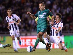 Emiliano Armentero de Chiapas anotó el primer gol para Jaguares al minuto 58. EFE / M. Sierra