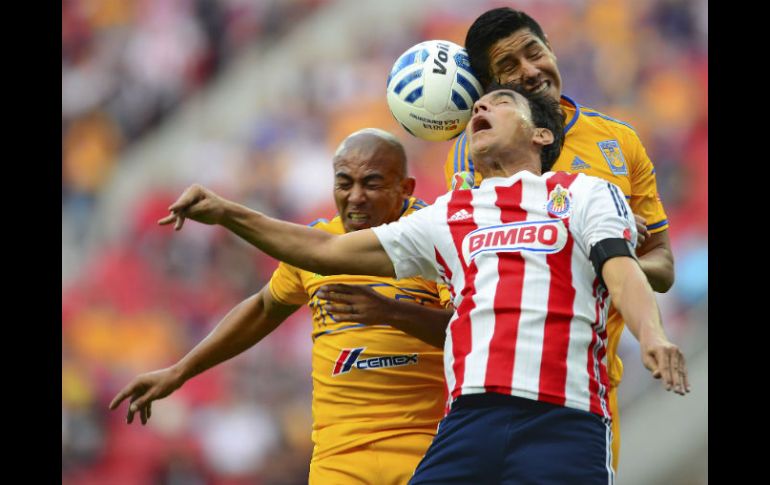 Las Chivas Rayadas del Guadalajara buscaron de manera intensa el gol pero este no llegó. MEXSPORT / A. Macías