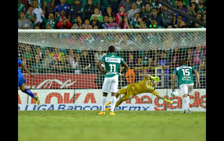 El jugador de 34 años debutó en las Águilas del América en 1999 y ha peregrinado en varios equipos sin poder consolidarse. MEXSPORT / I. Ortiz