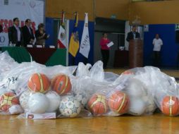 Imagen de la ceremonia de entrega de apoyos deportivos. TWITTER / @CODEJALISCO