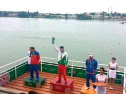 Jesús Valdez se adelanta en la recta final al cubano Jorge García que daba muestras de cansancio. TWITTER / @JVeracruz2014