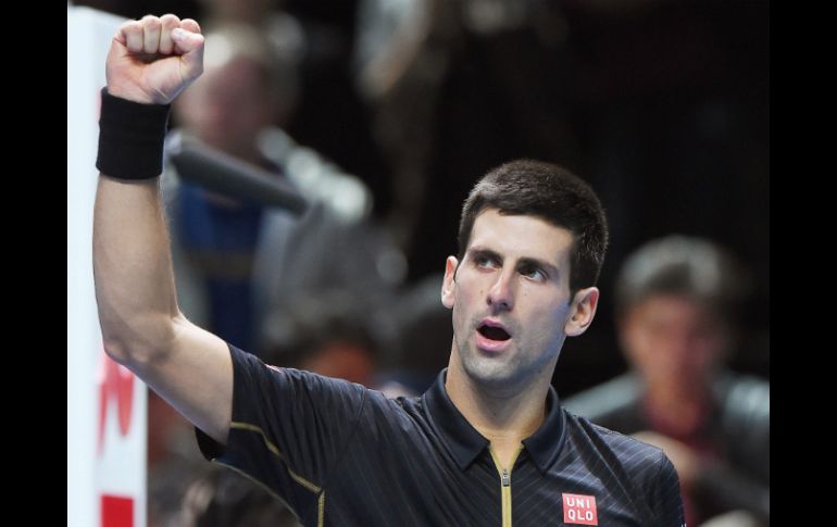 Novak Djokovic se impone por 6-1, 3-6 y 6-0 al japonés Kei Nishikori en una hora y 27 minutos. EFE / A. Rain