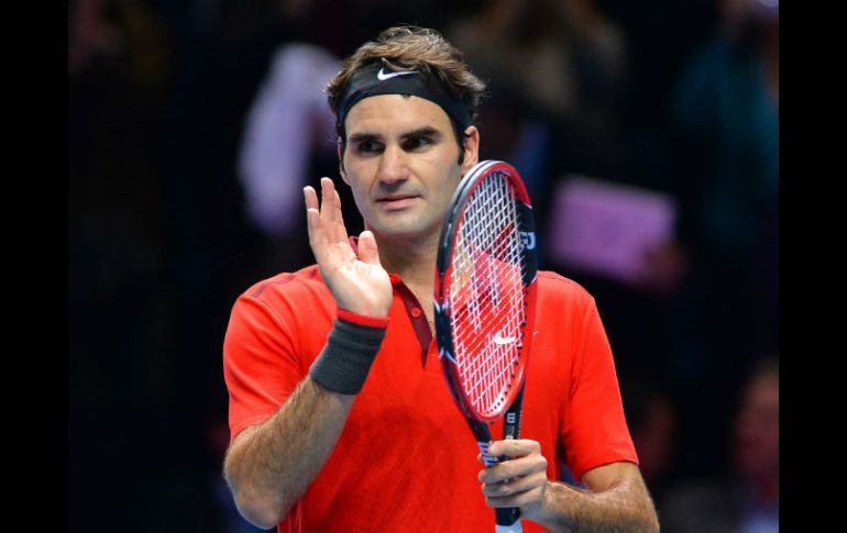 Roger Federer (foto) salvó ayer cuatro bolas de partido en el tercer set ante Stan Wawrinka. AFP / G. Kirk