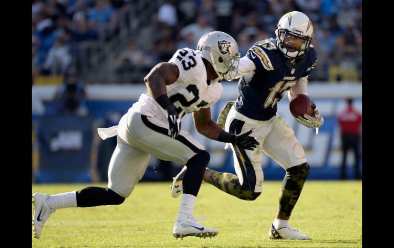 Pese a otro desempeño flojo, los Cargadores se aseguraron de que Oakland sufriera su 16ta derrota consecutiva. AFP / H. How