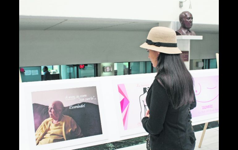 CAUSAR IMPACTO. La exhibición de estas imagenes busca generar conciencia en la lucha contra el cáncer de mama. ESPECIAL / UAG