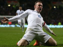 Rooney consiguió su doblete en la segunda mitad  del partido. AFP / I. Macnicol