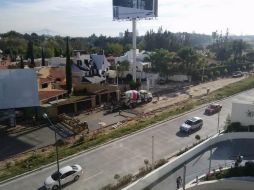 Imagen de los últimos detalles en un tramo de la avenida Acueducto antes de su reapertura. TWITTER / @morkromy