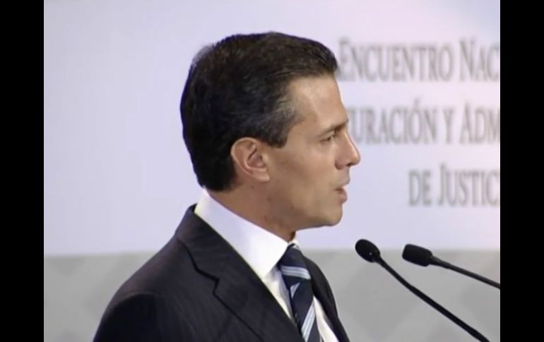 Peña Nieto asegura que se brindará apoyo a los mexicanos que quieran regularizarse bajo estas medidas ejecutivas. YOUTUBE / Gobierno de la República