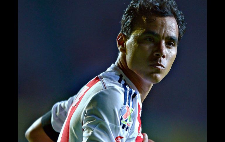 Las marcaciones de Omar Bravo le dan la victoria al Guadalajara en la última jornada de Apertura. MEXSPORT / I. Ortiz