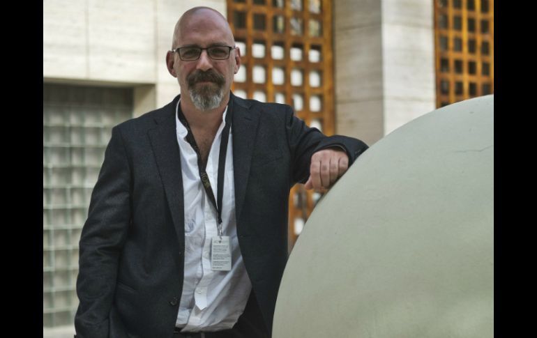 El director mexicano Sebastián del Amo, presentó ayer en el 40º Festival de Cine Iberoamericano de Huelva su filme sobre Cantinflas. EFE / J. Pérez