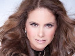 Lucero comentó que ella lleva una vida como cualquier otra persona, alejada de todo lujo. TWITTER / @LuceroMexico