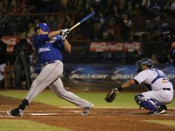 Japhet Amador conectó su onceavo jonrón en la tercera entrada del juego. FACEBOOK / CharrosBeisbolOficial